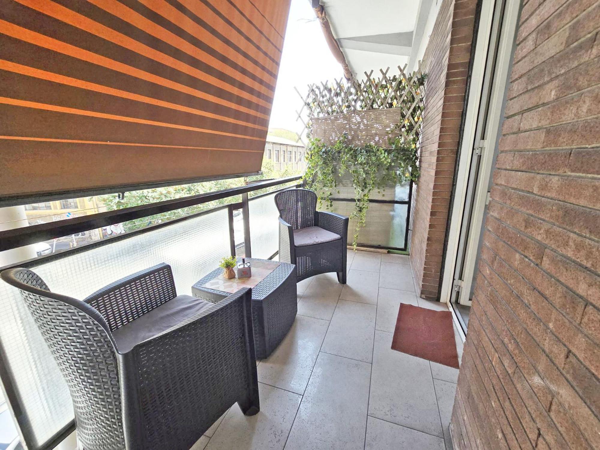 Appartamento Hosting Aparments Roma Esterno foto